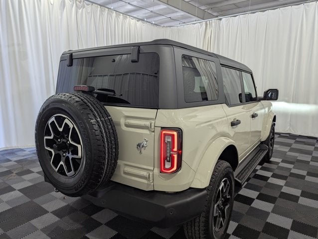 2026 Ford Bronco Outer Banks 4x4
