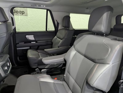 2025 Ford Expedition Max Active 4x4