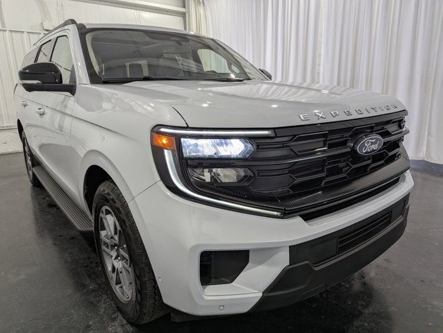2025 Ford Expedition Max Active 4x4