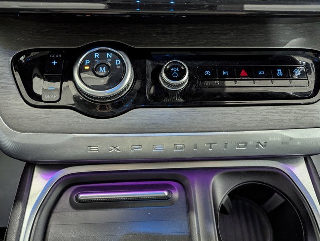 2025 Ford Expedition Max Platinum 4x4