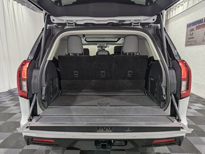 2025 Ford Expedition Active 4x4