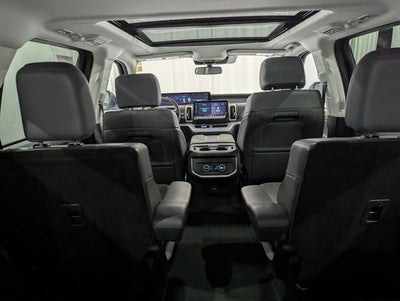2025 Ford Expedition Active 4x4