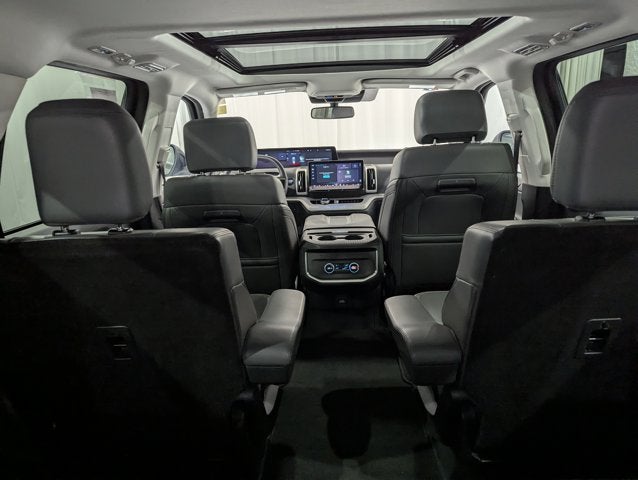2025 Ford Expedition Active 4x4