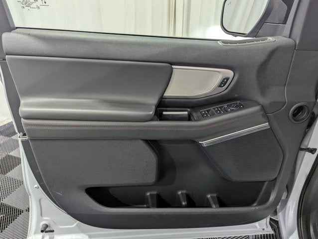 2025 Ford Expedition Active 4x4
