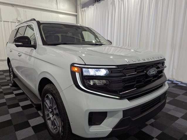 2025 Ford Expedition Active 4x4