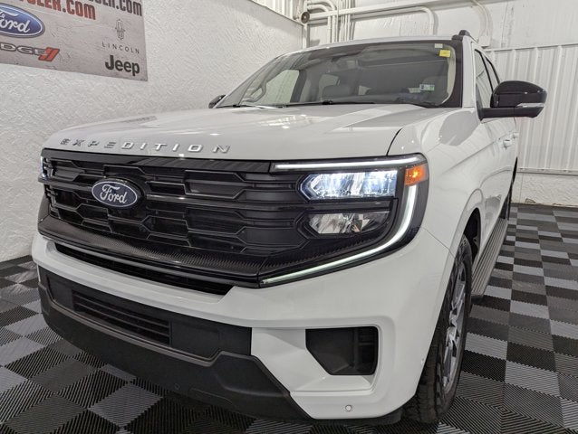 2025 Ford Expedition Active 4x4
