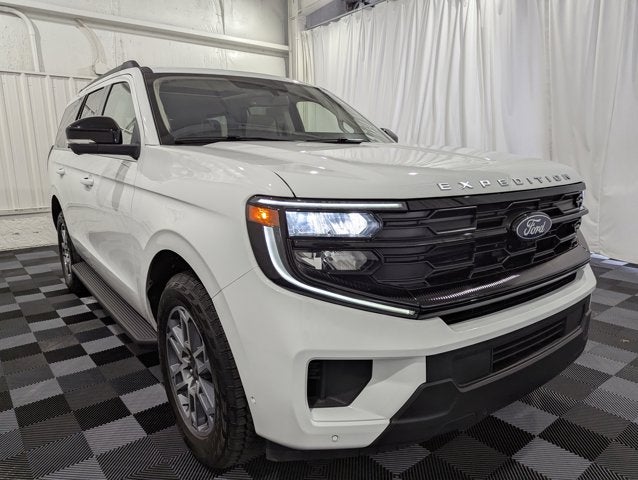 2025 Ford Expedition Active 4x4