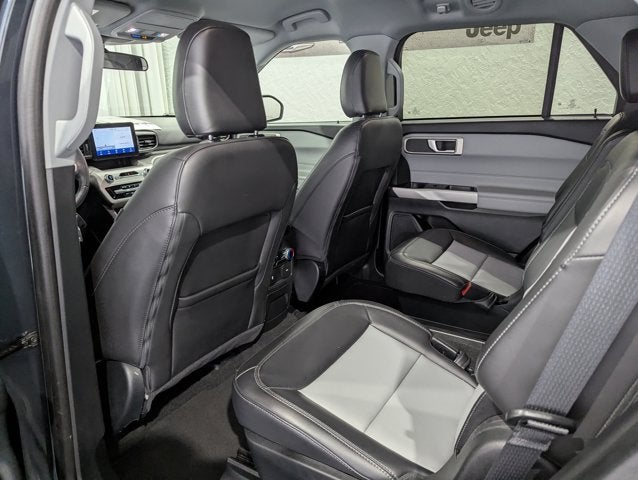 2024 Ford Explorer XLT 4x4