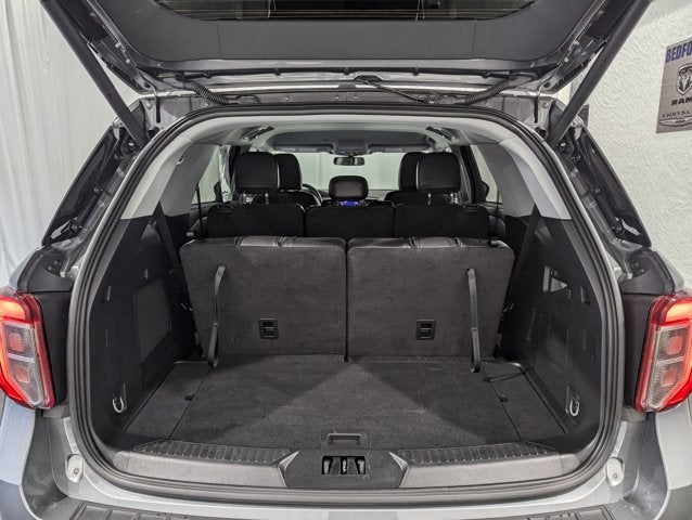 2023 Ford Explorer XLT 4x4