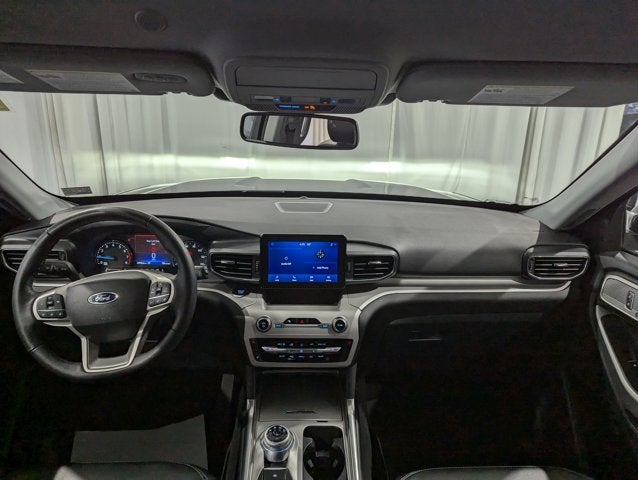 2023 Ford Explorer XLT 4x4