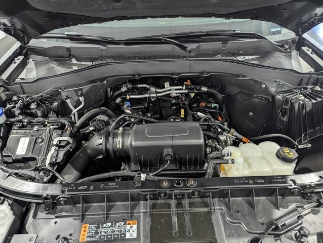 2023 Ford Explorer XLT 4x4