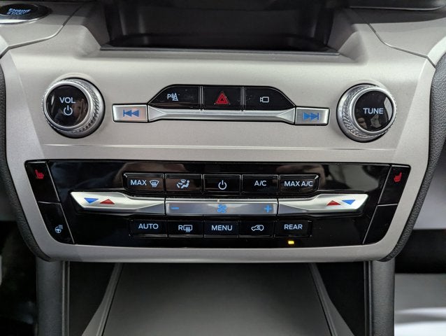 2022 Ford Explorer XLT 4x4