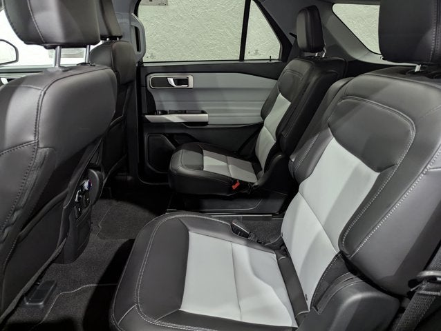 2024 Ford Explorer XLT 4x4