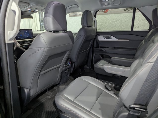 2025 Ford Explorer Active 4x4