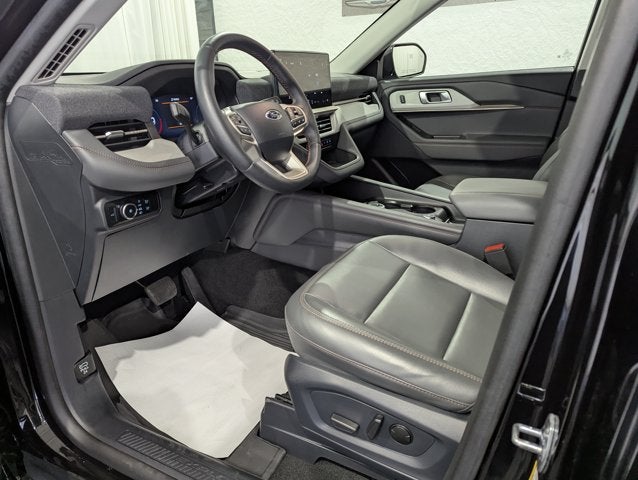 2025 Ford Explorer Active 4x4