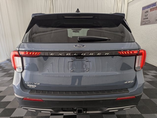 2025 Ford Explorer Active 4x4