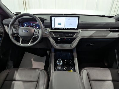 2026 Ford Explorer Platinum 4x4