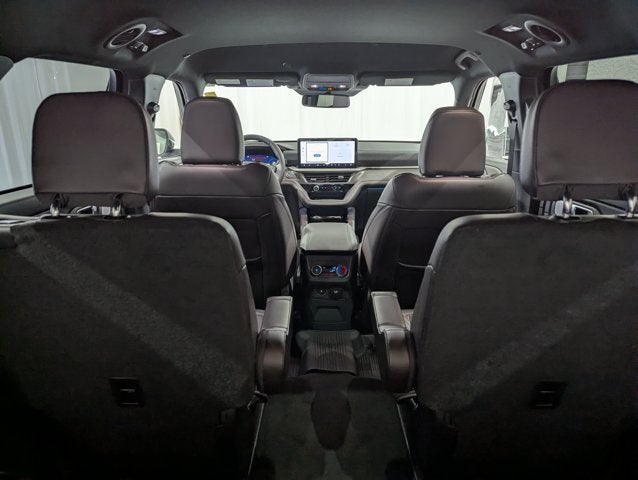 2026 Ford Explorer Platinum 4x4