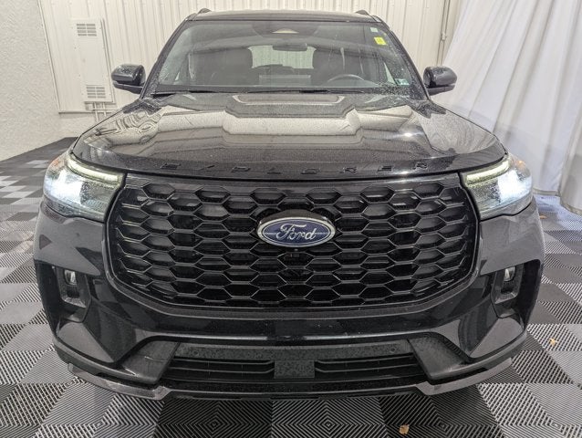 2025 Ford Explorer ST-Line 4x4