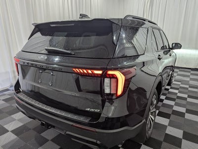 2025 Ford Explorer ST-Line 4x4