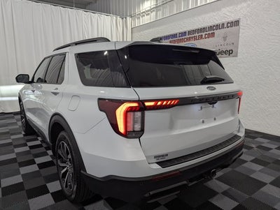 2026 Ford Explorer ST-Line 4x4
