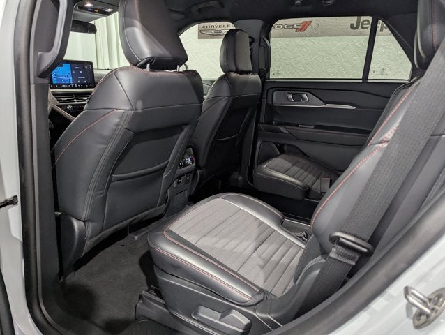 2026 Ford Explorer ST-Line 4x4