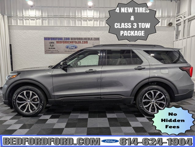 2025 Ford Explorer ST-Line 4x4