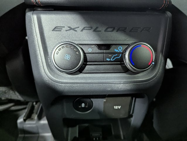 2025 Ford Explorer ST-Line 4x4