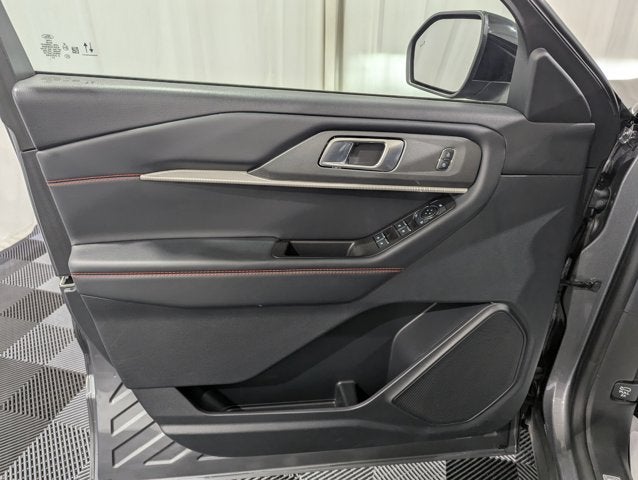 2025 Ford Explorer ST-Line 4x4
