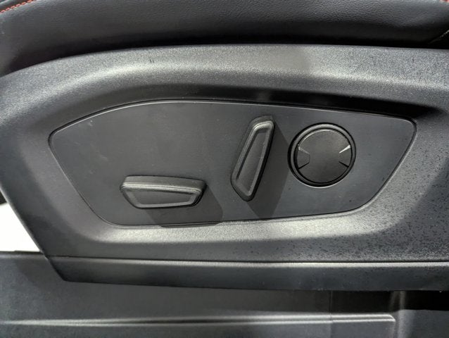 2025 Ford Explorer ST-Line 4x4