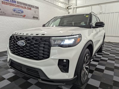2025 Ford Explorer ST-Line 4x4