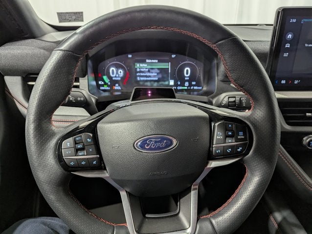 2025 Ford Explorer ST-Line 4x4