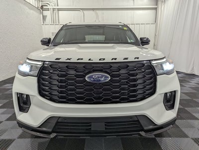 2025 Ford Explorer ST-Line 4x4