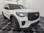 2025 Ford Explorer ST-Line 4x4