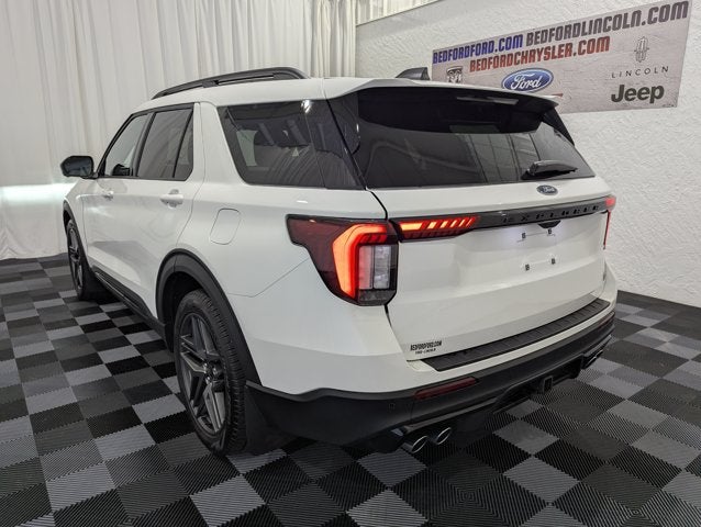 2025 Ford Explorer ST 4x4