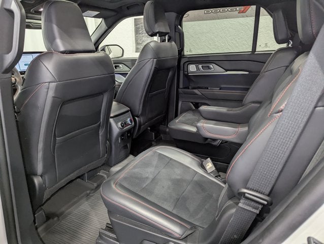 2025 Ford Explorer ST 4x4