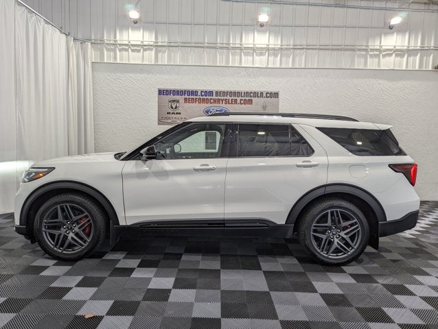 2025 Ford Explorer ST 4x4