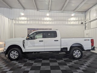 2025 Ford Super Duty F-250 SRW Base