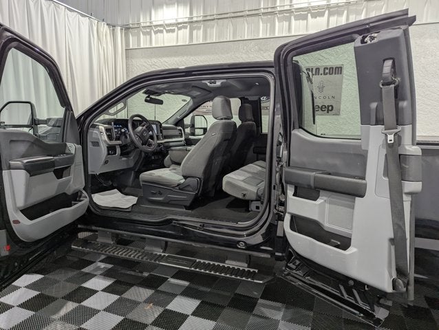 2024 Ford Super Duty F-350 SRW XLT