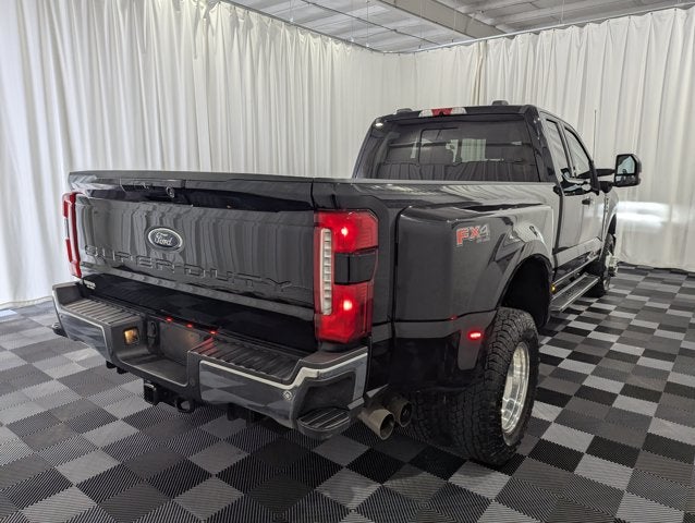 2024 Ford Super Duty F-350 DRW Lariat