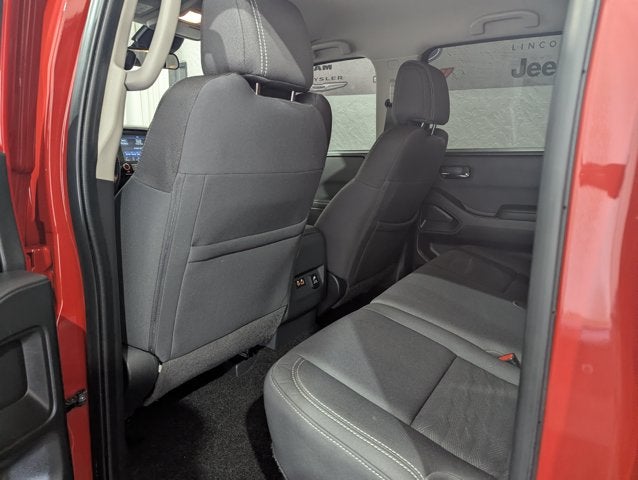 2022 Nissan Frontier SV 4x4