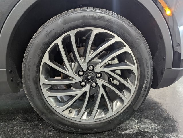 2019 Lincoln Nautilus Reserve AWD