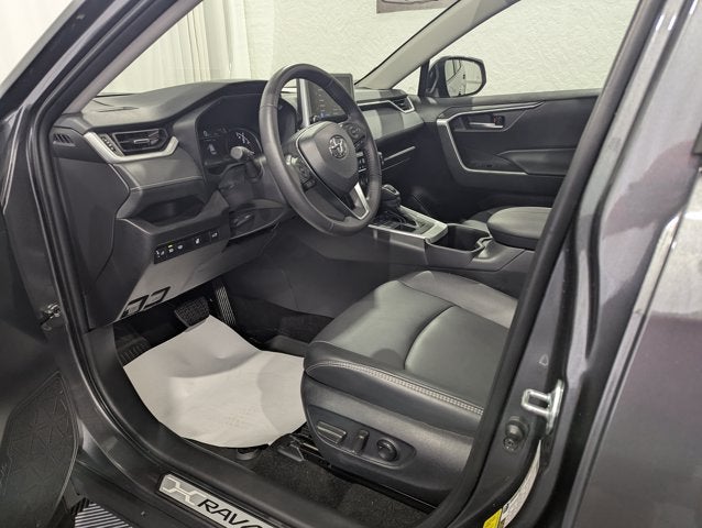 2025 Toyota RAV4 XLE Premium AWD