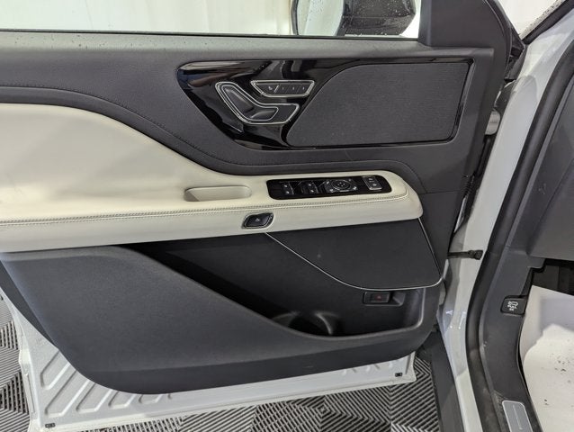 2027 Lincoln Aviator Premiere AWD