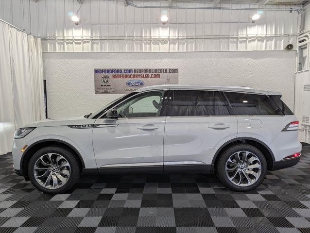 2027 Lincoln Aviator Premiere AWD