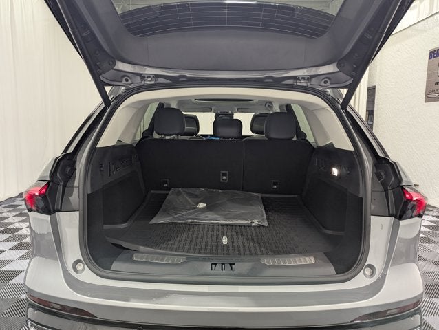 2025 Lincoln Nautilus Reserve AWD