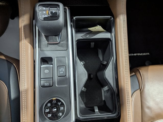 2022 Nissan Pathfinder Platinum 4x4
