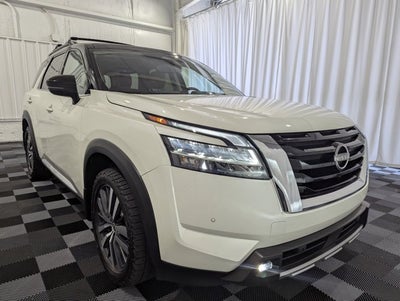 2022 Nissan Pathfinder Platinum 4x4
