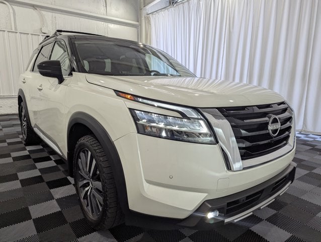 2022 Nissan Pathfinder Platinum 4x4