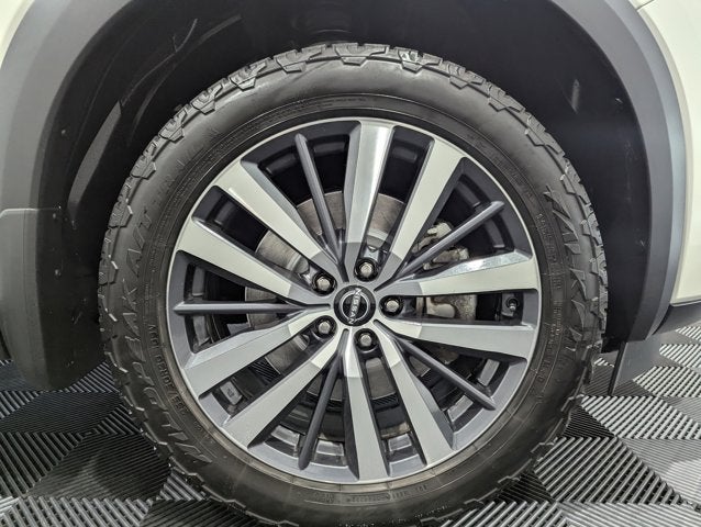 2022 Nissan Pathfinder Platinum 4x4
